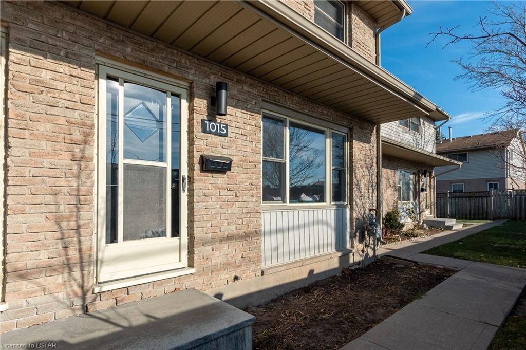London, ON N6J 3C3,1015 NOTRE DAME DR