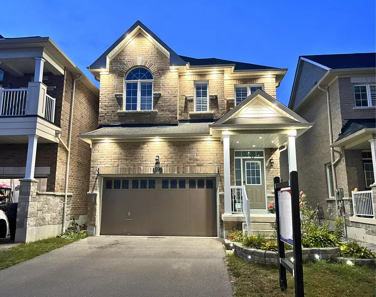 Pickering, ON L1X 0C9,1595 Dusty DR