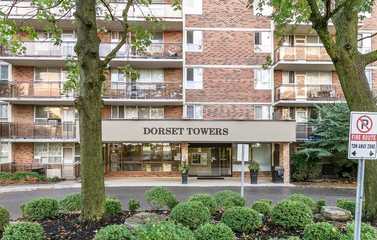 Toronto E04, ON M1P 4S9,1950 Kennedy RD #611