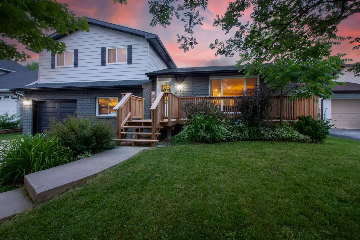 Springwater, ON L0L 1P0,5 Glenview AVE