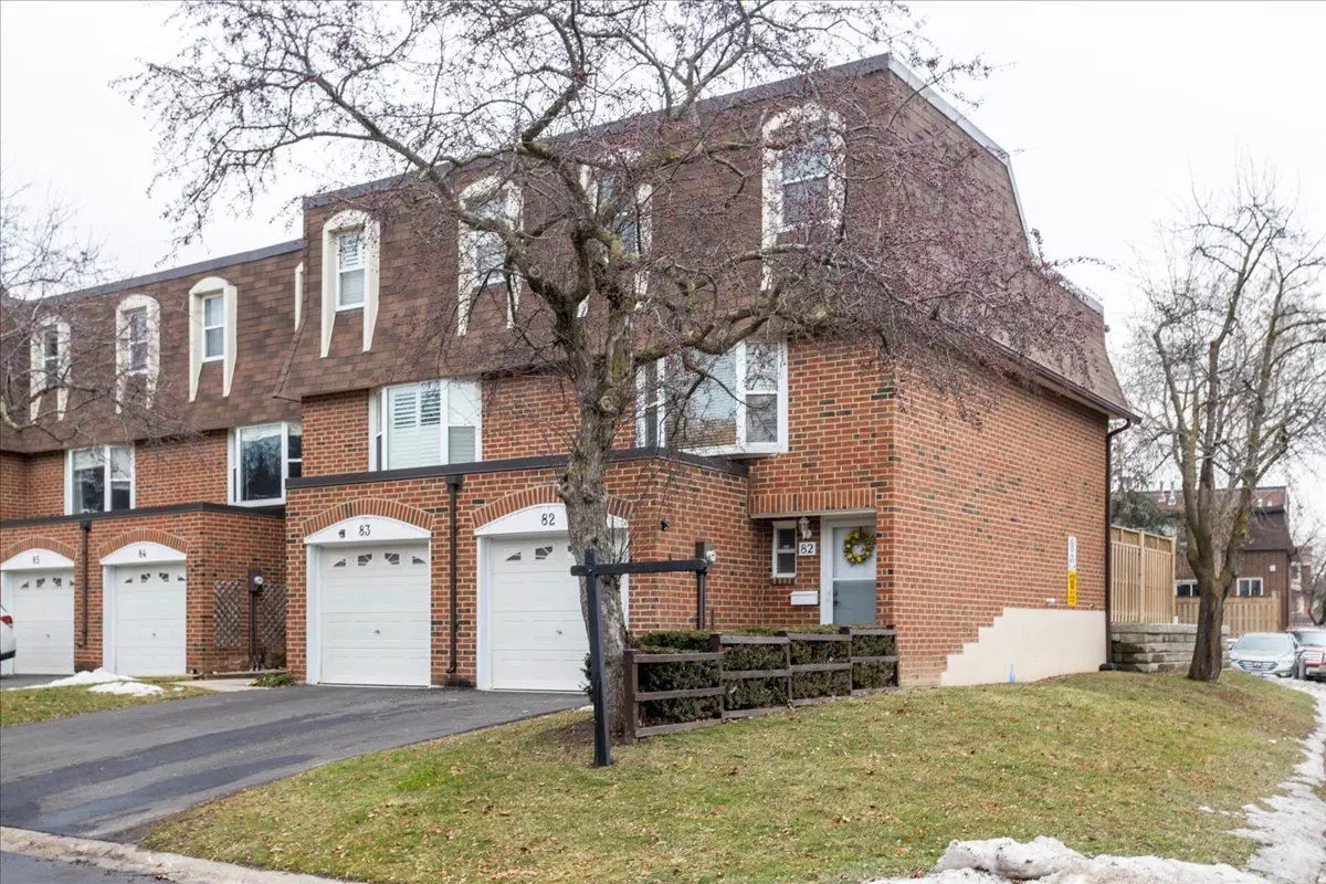 Milton, ON L9T 3V8,235 Bronte ST S #82