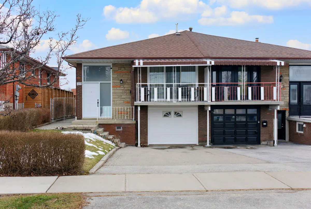 Toronto W05, ON M3N 2G1,250 Hullmar DR