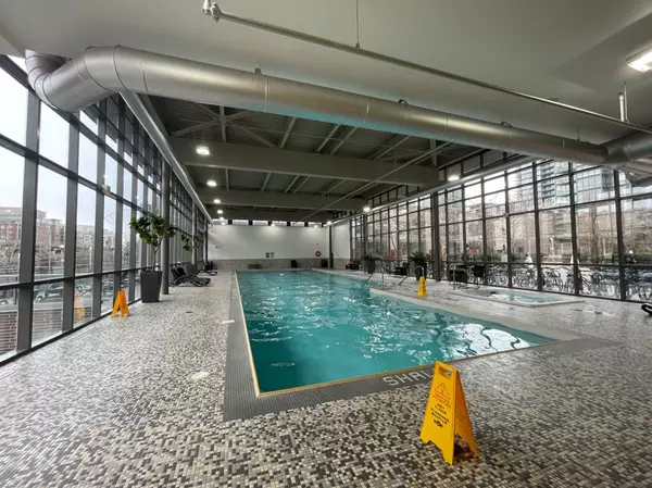 Toronto C01, ON M5V 3Y3,11 Brunel CT #1715