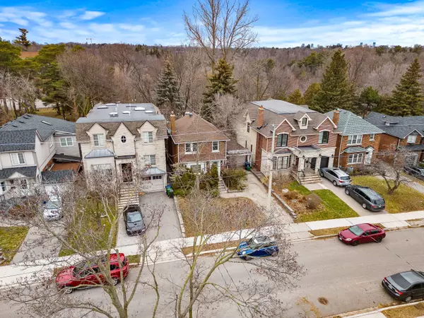 Toronto C11, ON M4G 2W8,12 Killdeer CRES