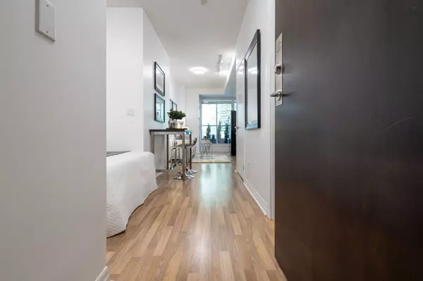 Toronto C01, ON M5E 1Z9,12 Yonge ST #309