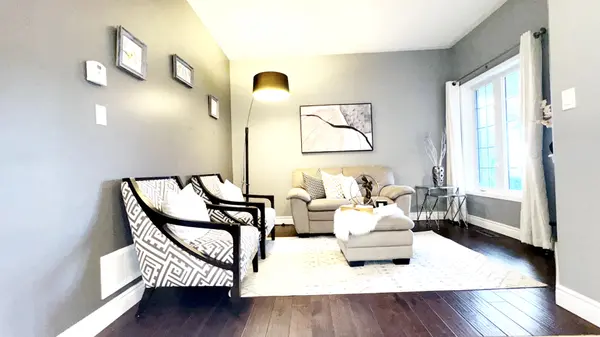 Whitby, ON L1N 9X7,56 Tallships DR