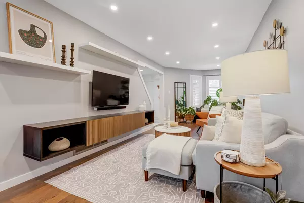 Whitby, ON L1N 8X5,124 Bassett BLVD