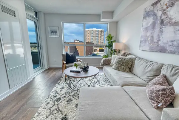 Toronto E02, ON M4C 0A6,8 Trent AVE #305