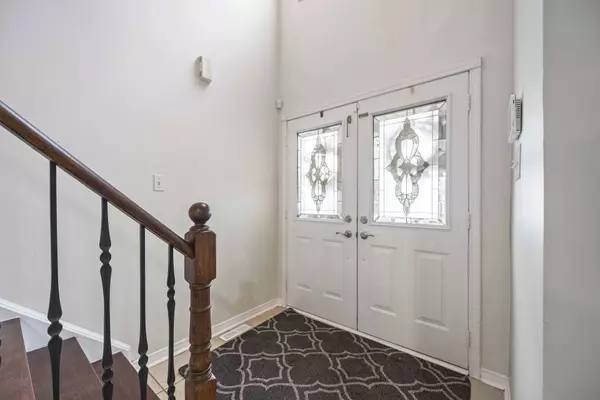 Whitby, ON L1R 3G4,75 Solmar AVE