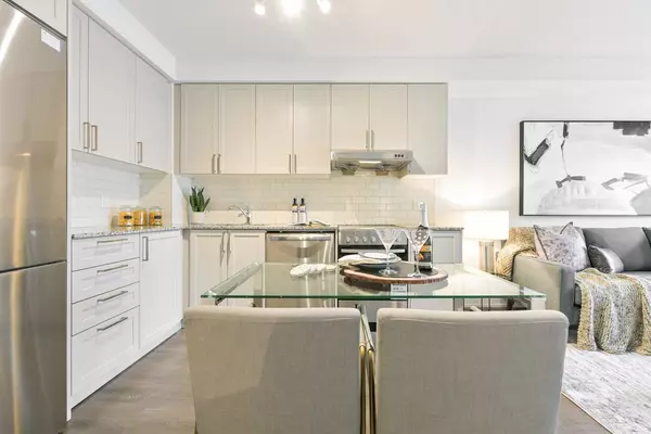 Markham, ON L3R 9S3,268 Buchanan DR #608W