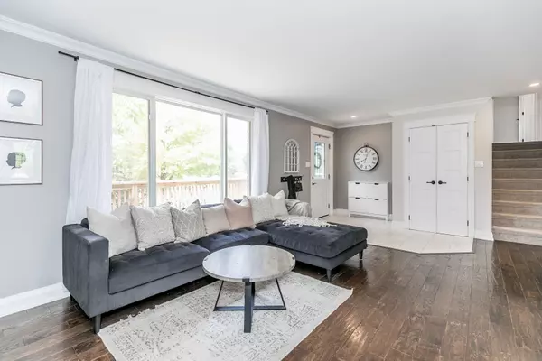 Springwater, ON L0L 1P0,5 Glenview AVE