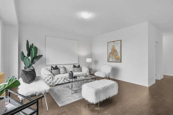 Barrie, ON L9J 0P5,112 Shepherd DR