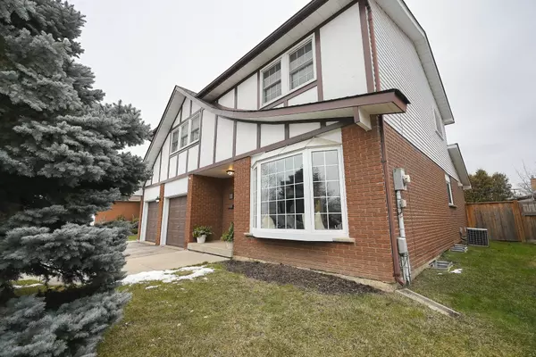 Brampton, ON L6S 2Z9,11 Mackay ST N