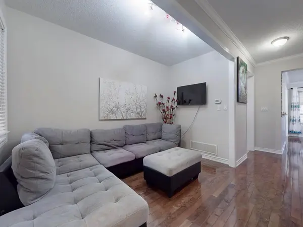 Brampton, ON L6V 4S4,38 Fishing CRES