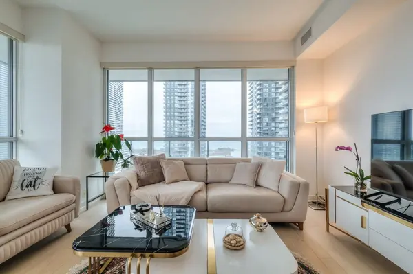 Toronto W06, ON M8V 0H9,10 Park Lawn RD #1809