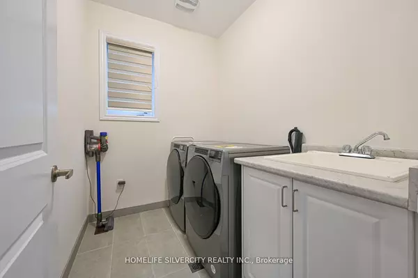 Caledon, ON L7C 4L1,13 Del Grappa ST