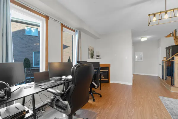 Brampton, ON L6V 4P6,50 Harbourtown CRES