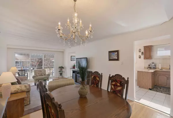 Toronto W05, ON M3N 2G1,250 Hullmar DR