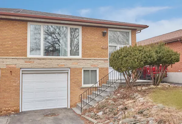 Mississauga, ON L4T 2W7,6961 Darcel AVE