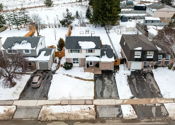 Orangeville, ON L9W 3N1,151 Diane DR