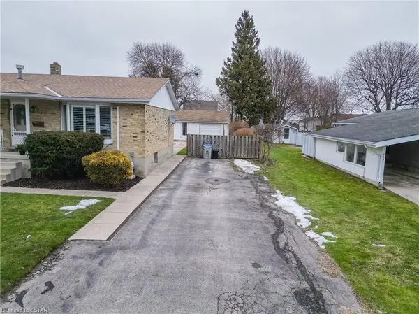Goderich, ON N7A 3B1,235 MARY ST