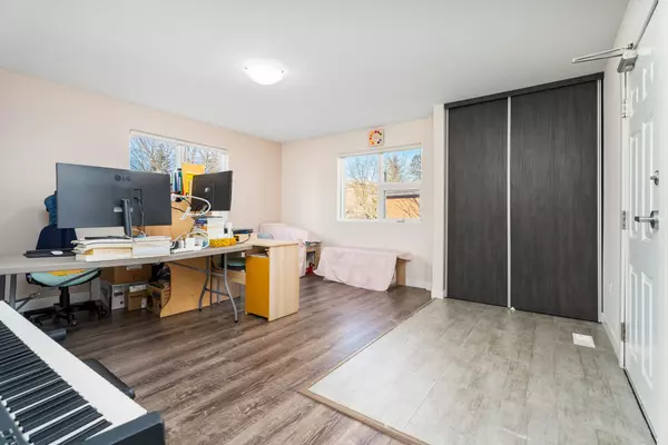 Waterloo, ON N2L 0G8,338 Albert ST #122