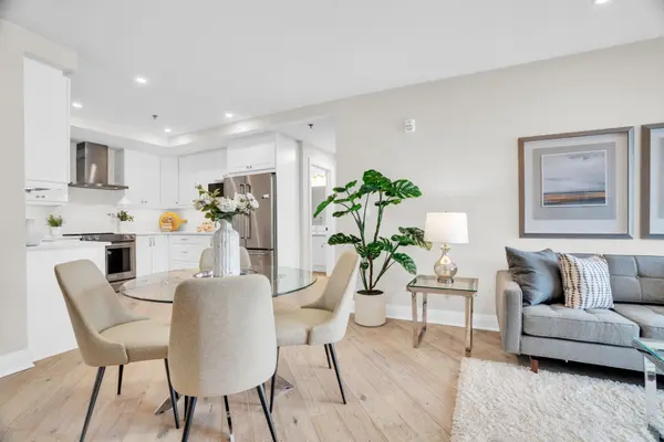 Waterloo, ON N2J 4G8,247 Grey Silo RD #104