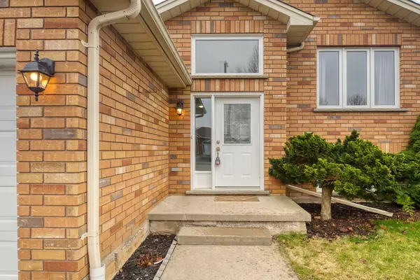 Brantford, ON N3T 6K9,49 St Patrick's DR