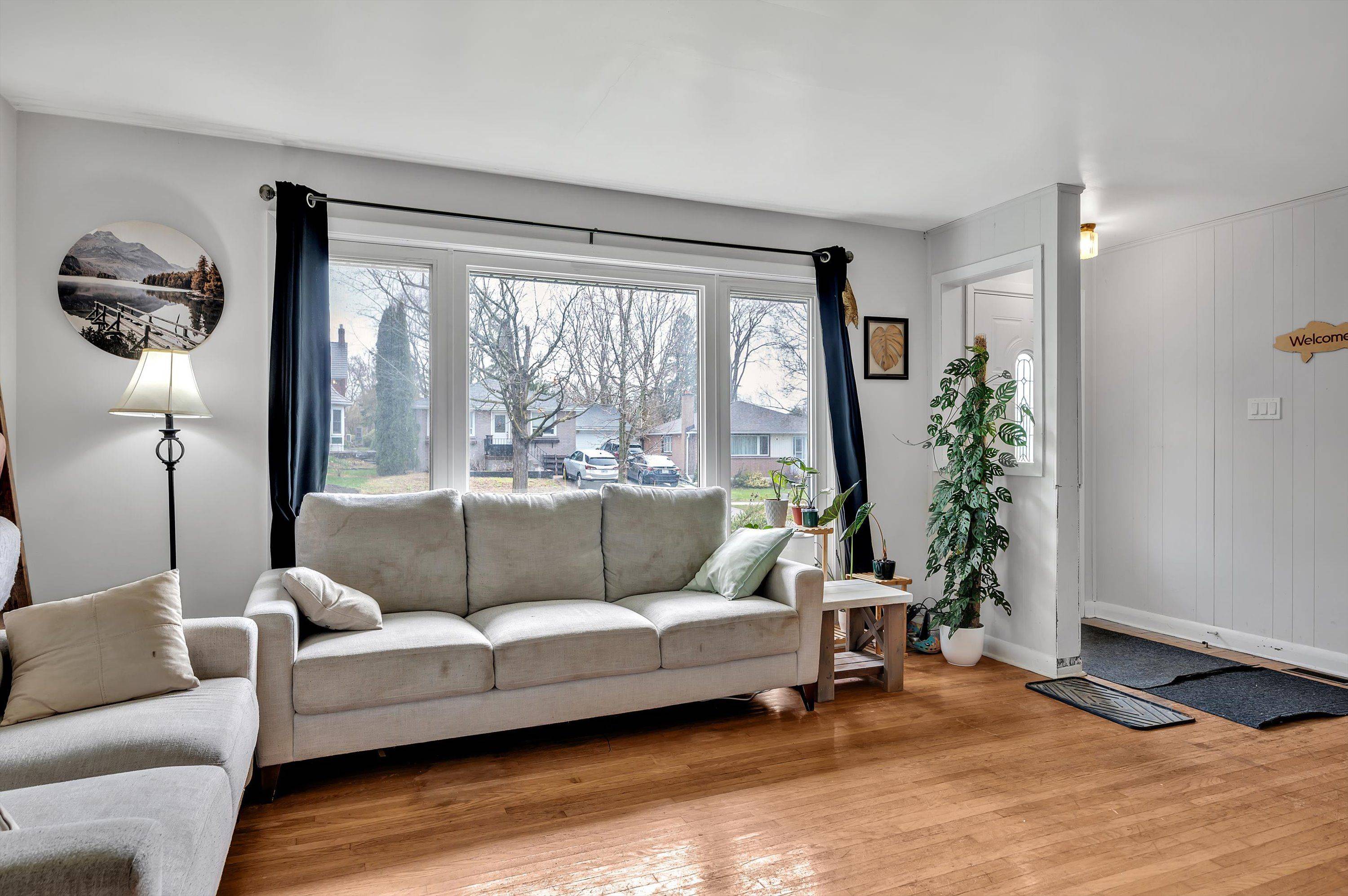 Peterborough, ON K9H 6L5,986 Hatfield CRES