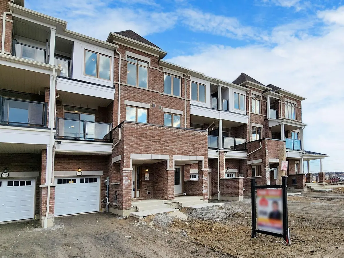 Oshawa, ON L1L 0S1,2017 Cameron Lott CRES