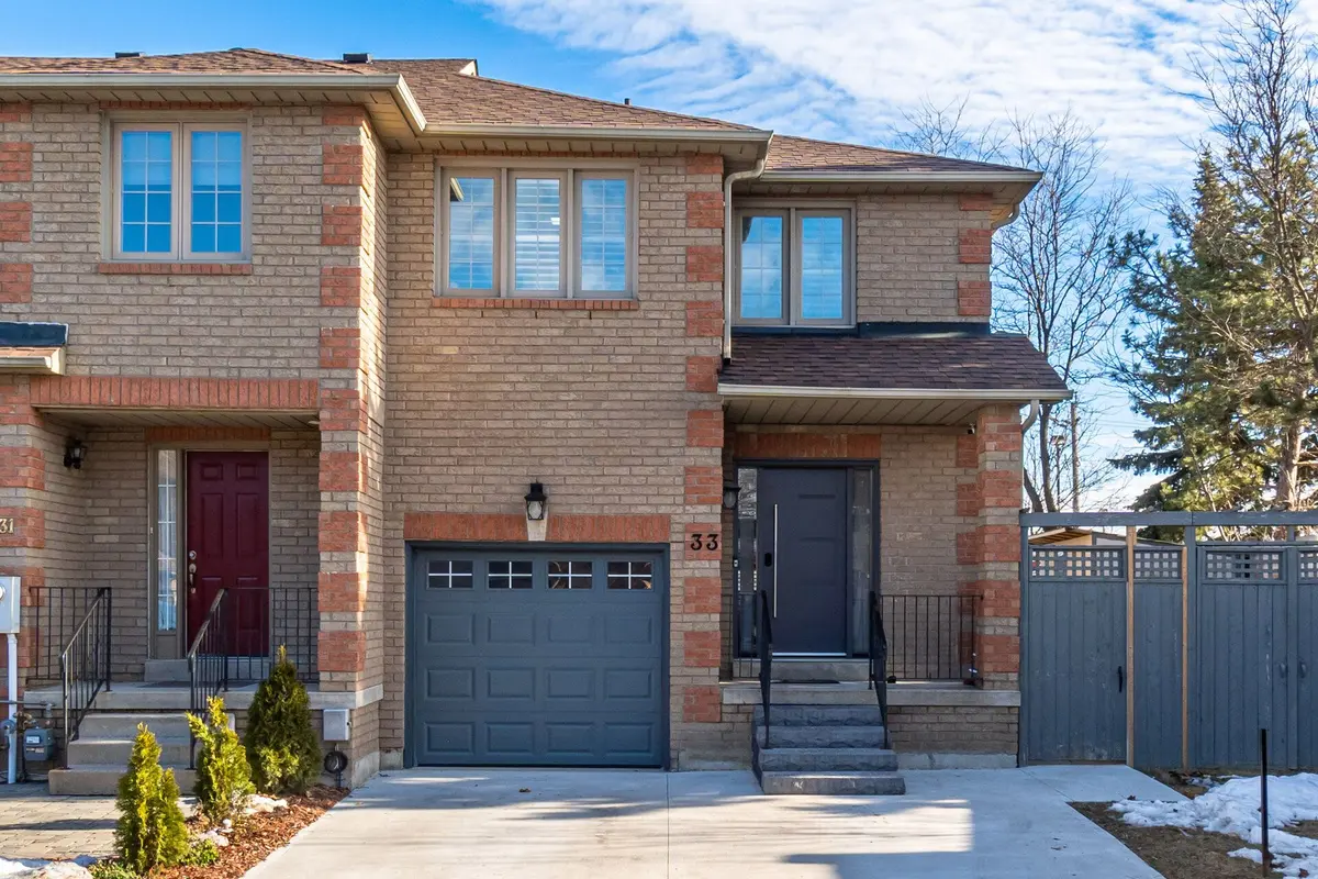 Caledon, ON L7E 1W4,33 Jolley CT