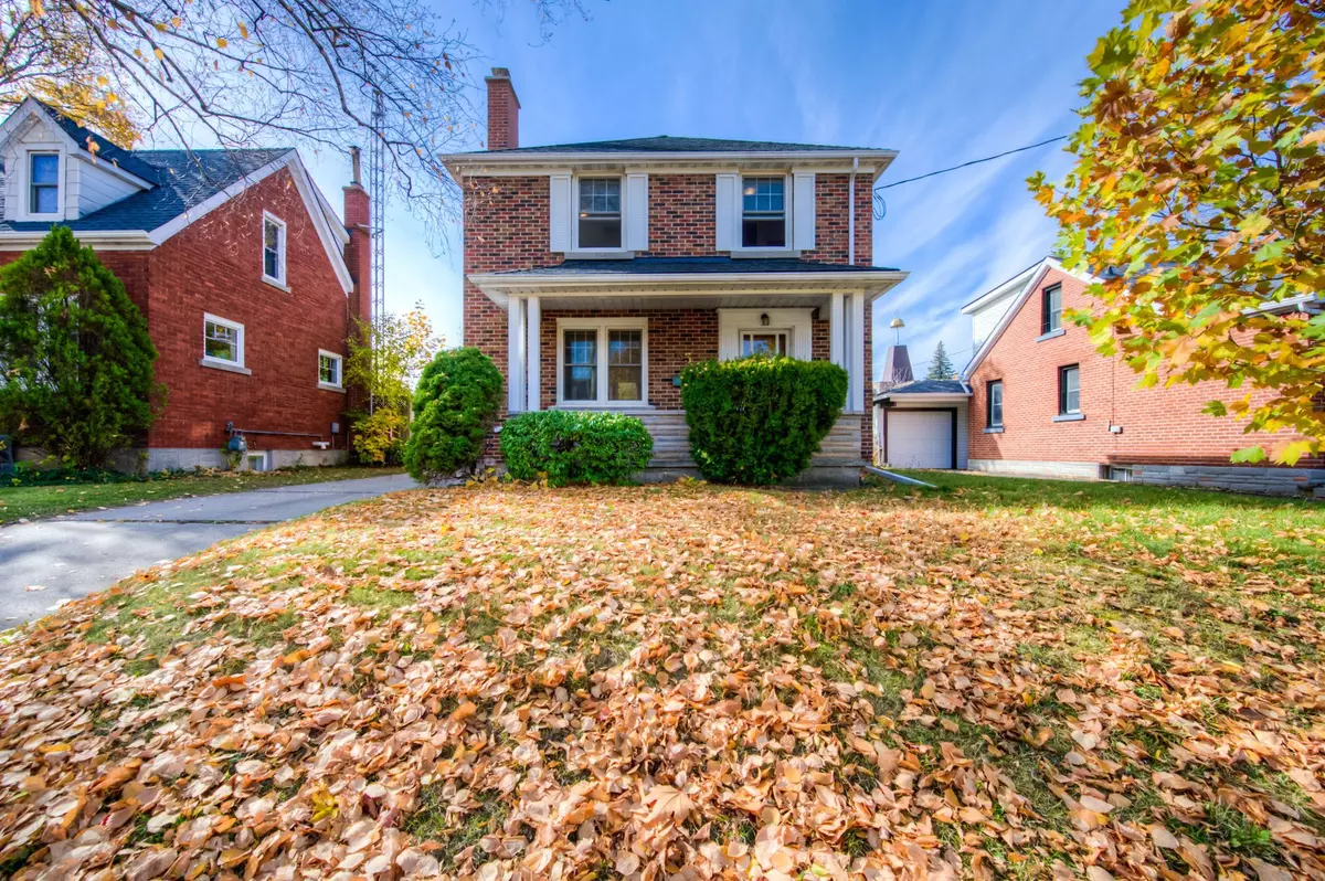 Kitchener, ON N2M 3T6,83 Russel ST