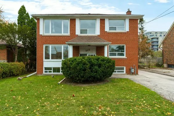 Toronto C06, ON M3H 3T6,215 Cocksfield AVE