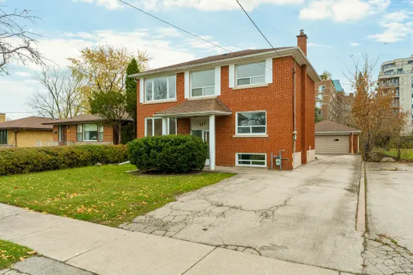 Toronto C06, ON M3H 3T6,215 Cocksfield AVE