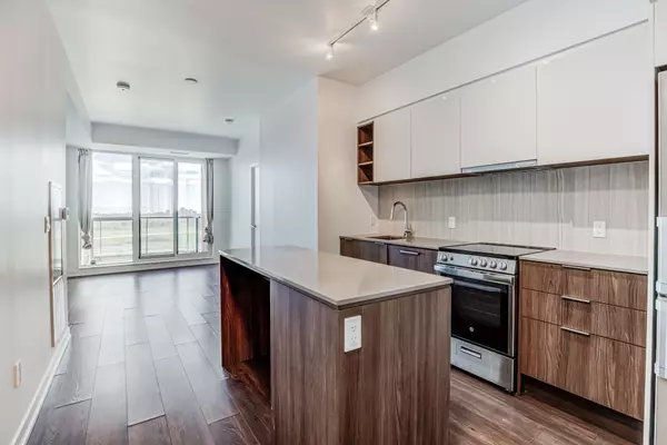 Toronto C06, ON M3H 0C8,31 Tippett RD #1122