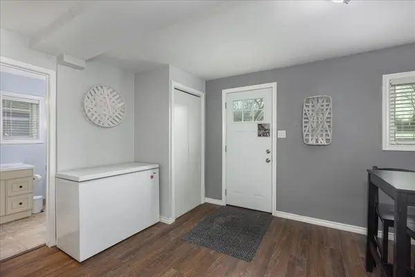 Georgina, ON L4P 2L1,146 Garden AVE