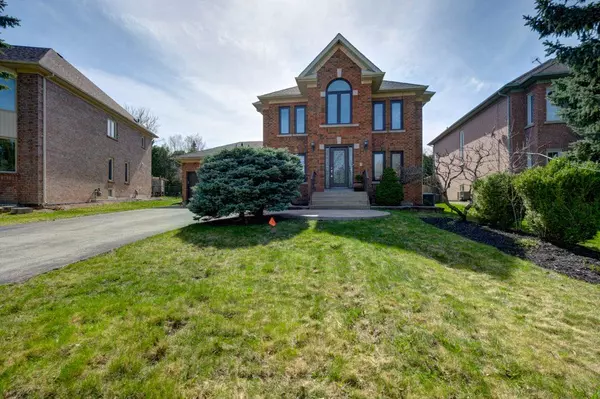 Newmarket, ON L3X 1L6,660 Chaleur PL