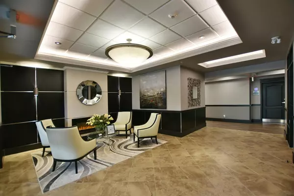 Collingwood, ON L9Y 0E3,1 Chamberlain CRES #312