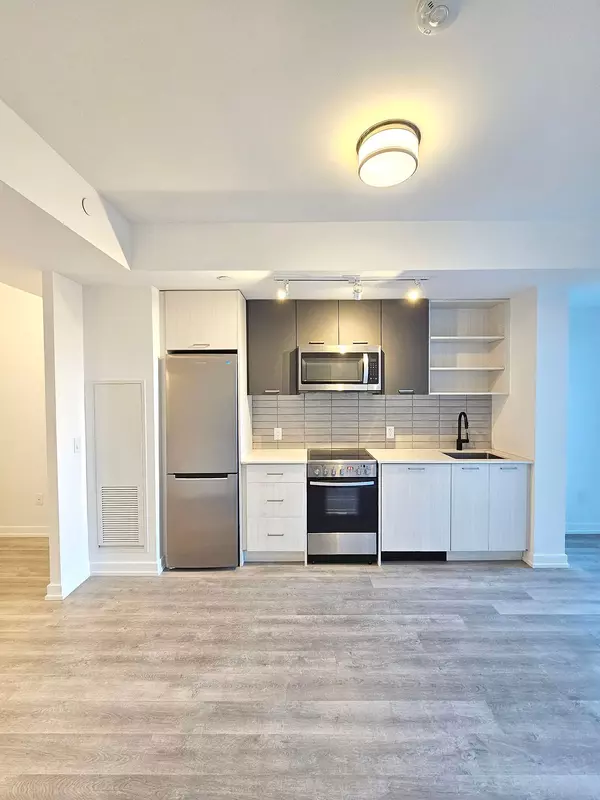 Toronto W02, ON M6N 1K8,2300 St. Clair AVE W #205