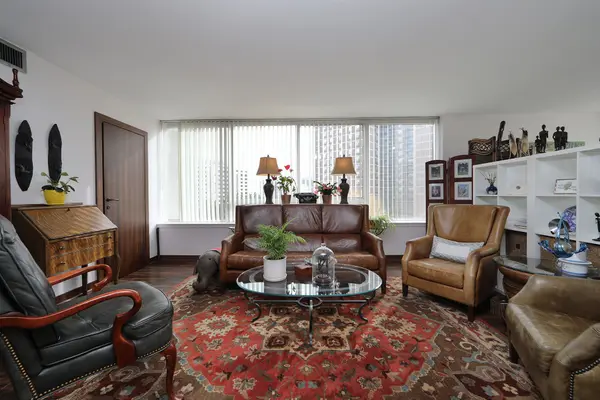 Toronto W09, ON M9A 5C1,40 Richview RD #607