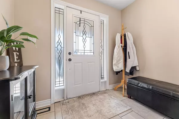 Caledon, ON L7E 1W4,4 Jolley CT