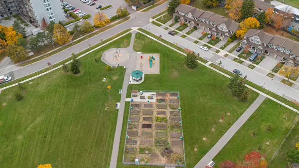 Burlington, ON L7P 3R2,2031 Amherst Heights CT #18