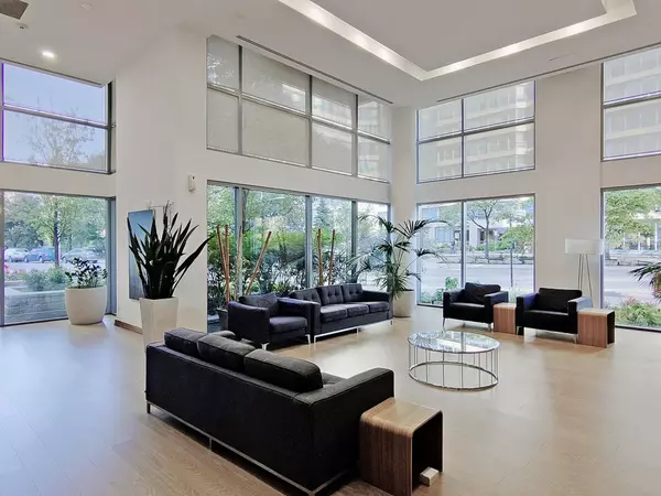 Mississauga, ON L5B 4P2,225 Webb DR #307