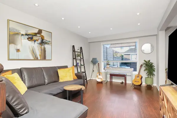 Cambridge, ON N3C 4E3,75 Jordan DR