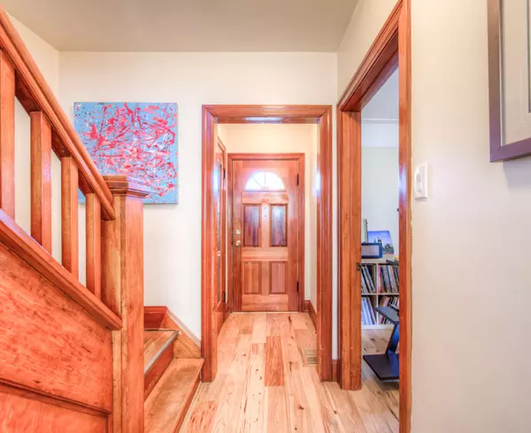 Kitchener, ON N2M 3T6,83 Russel ST