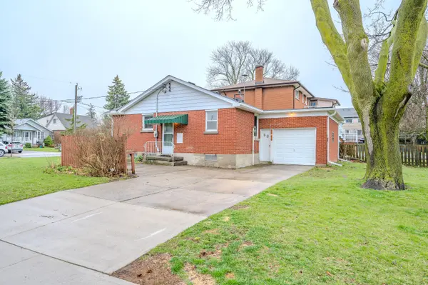 Kitchener, ON N2A 2L5,68 Jansen AVE