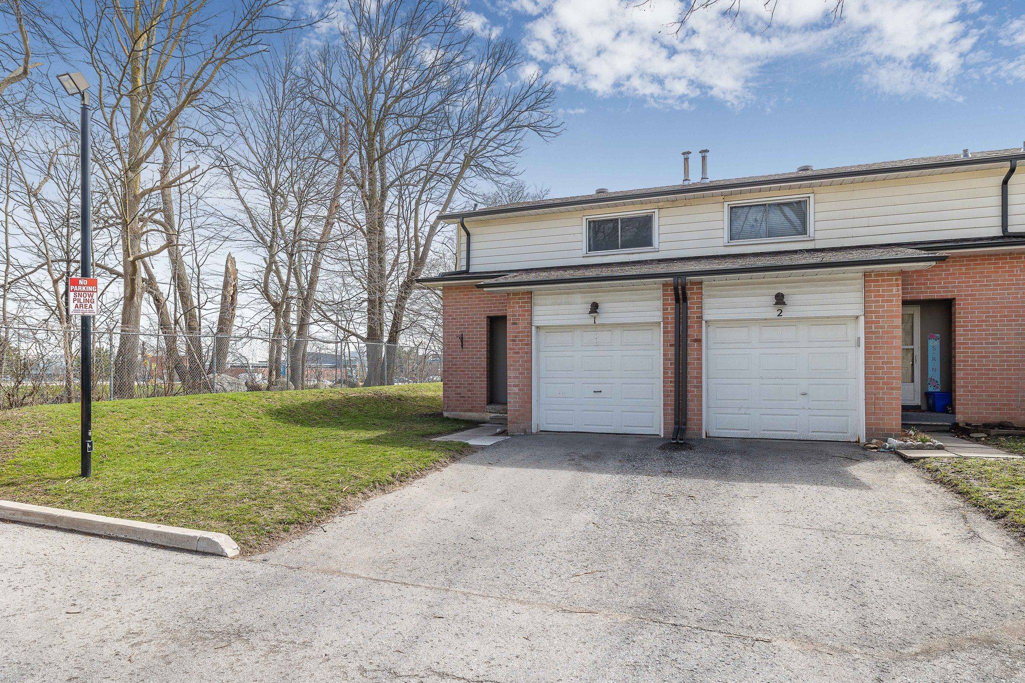 Barrie, ON L4M 5K4,2 Bernick DR #1