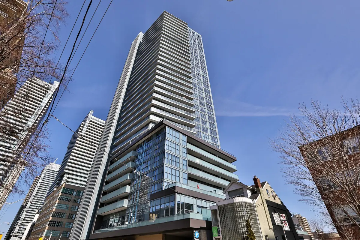 Toronto C10, ON M4S 0B5,125 Redpath AVE #2704