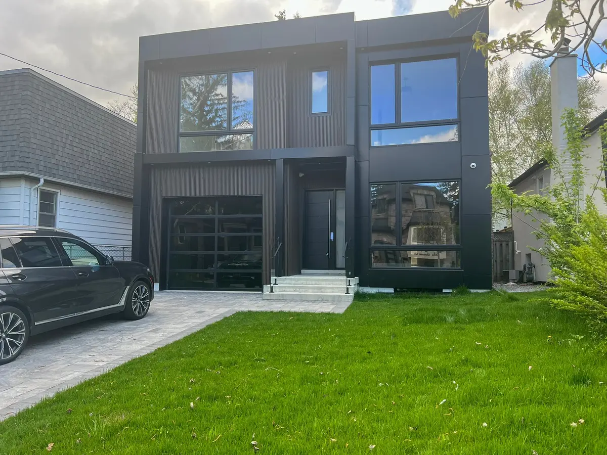 Toronto E04, ON M1L 1R1,116 Donside DR