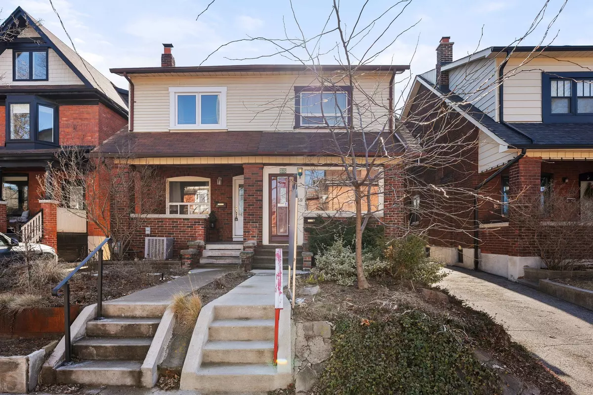 Toronto W02, ON M6P 1H3,55 Abbott AVE